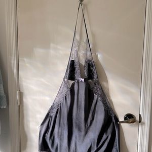 Vintage Victoria’s Secret nightie Large grey